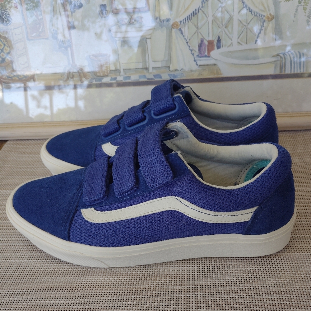 Vans Old Skool V "Autism Acceptance" Royal Blue Suede Velcro Sneakers. Size 8